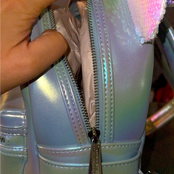 Loungefly Disney Minnie Mouse Iridescent Sequin Ears Mini Backpack Nwot - Picture 4 of 4